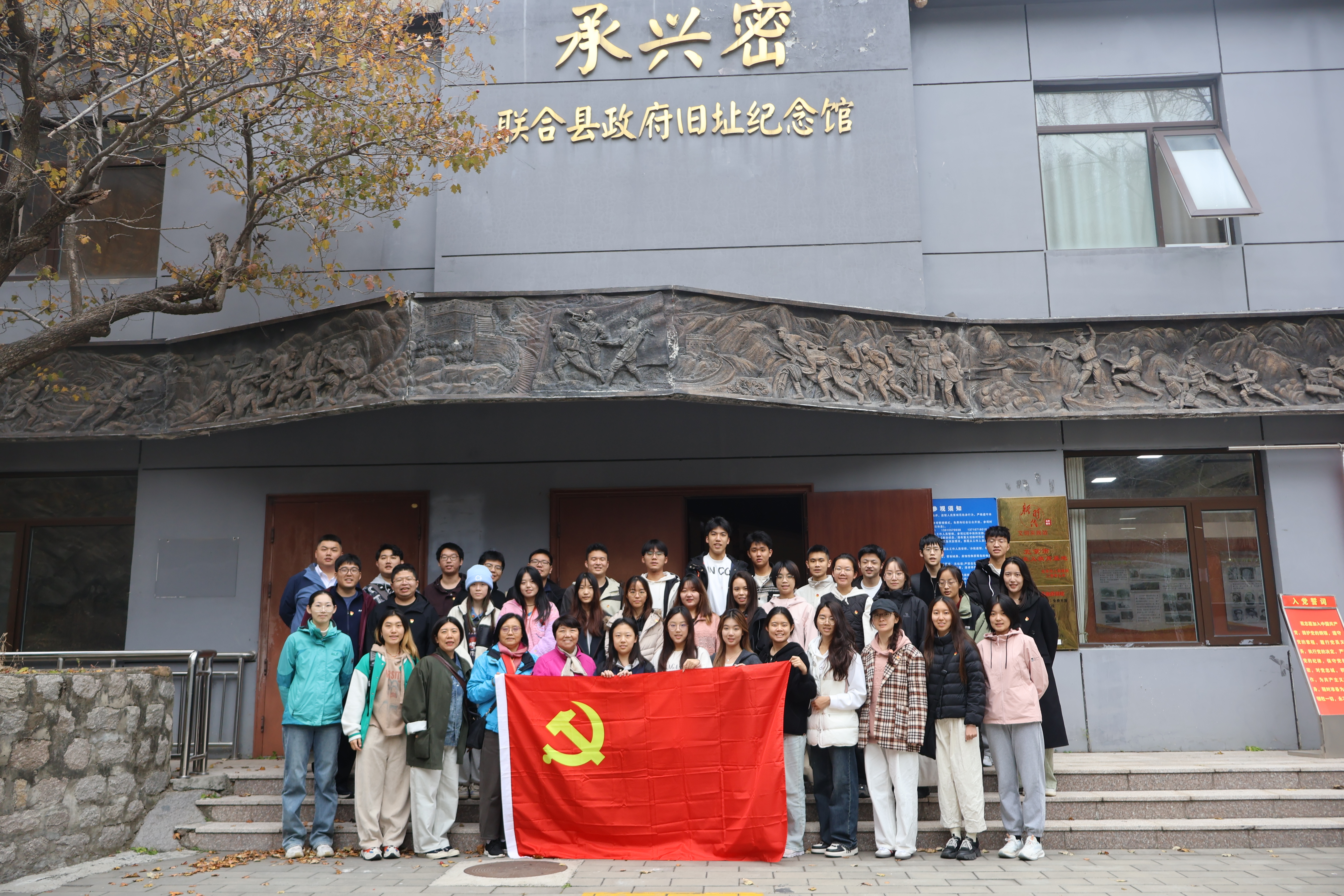 7e7d85cda9d64eec8c36e2084299a689.jpg 7e7d85cda9d64eec8c36e2084299a689.jpg