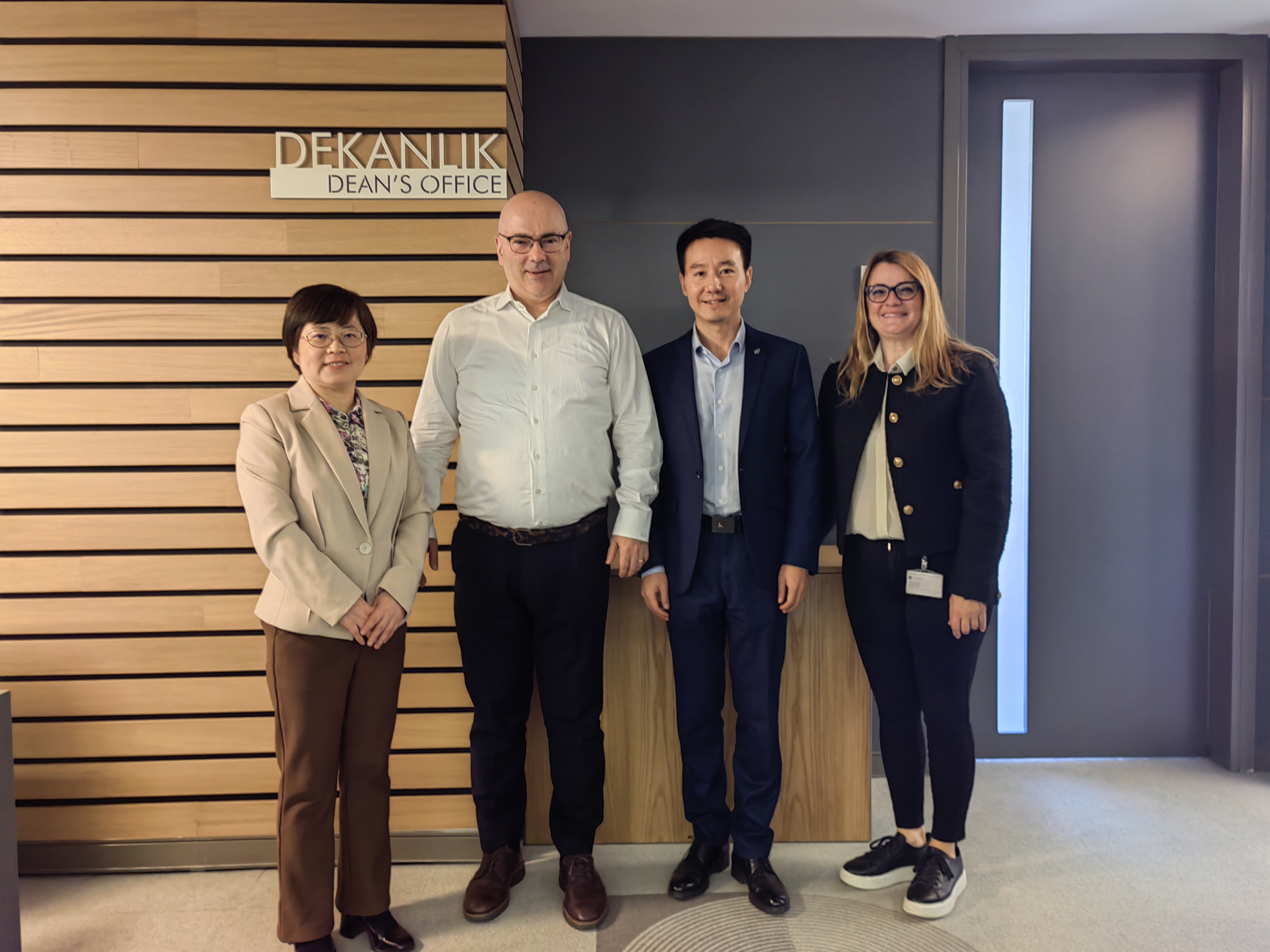 46bb0702232b4cdcbffc9ea81f83fb59.jpg 46bb0702232b4cdcbffc9ea81f83fb59.jpg