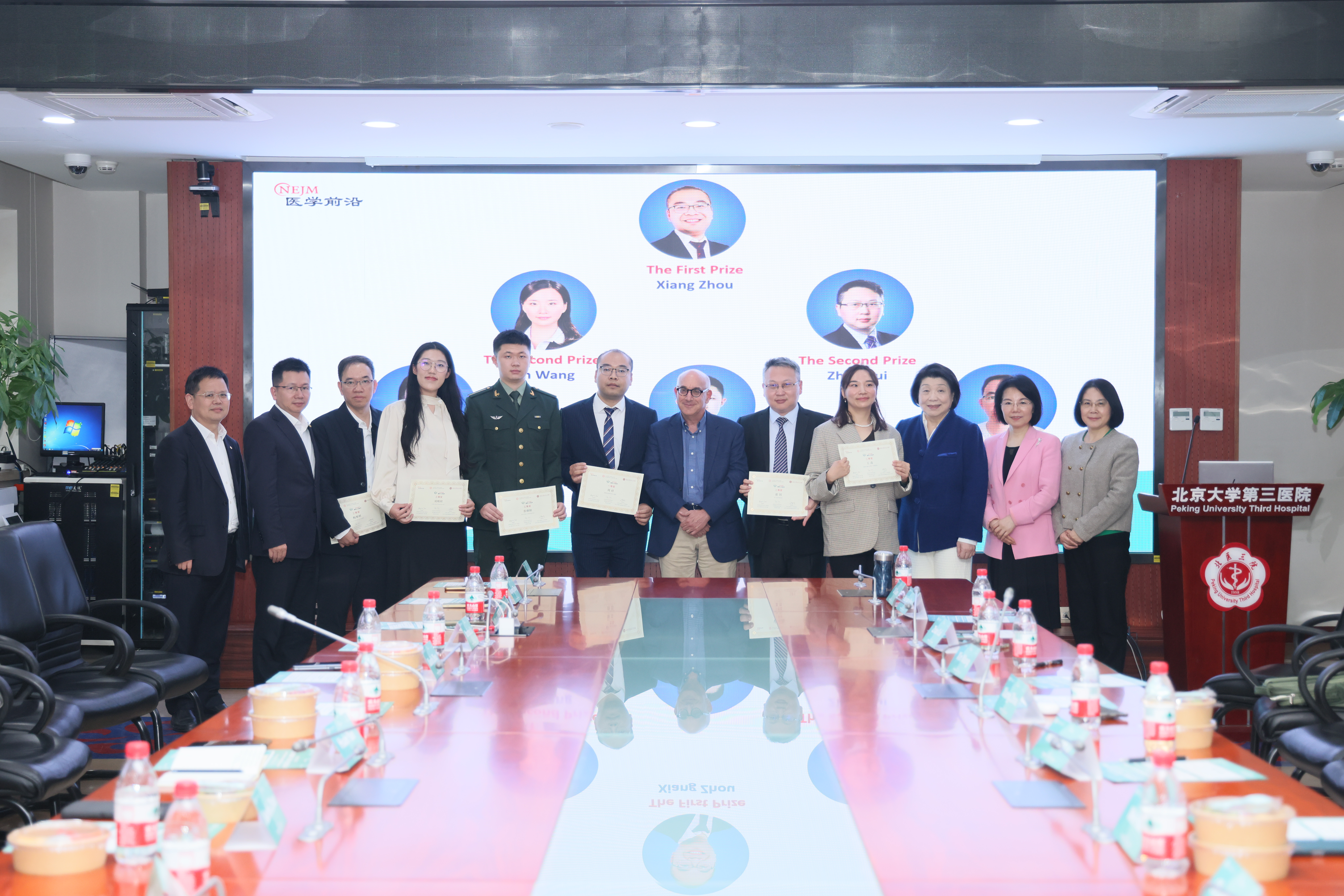 7e1c3a1106c34a69a560e74534c41ff5.jpg 7e1c3a1106c34a69a560e74534c41ff5.jpg