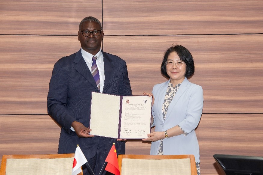 e42e329685f9404ca0e8ad40efe44c29.jpg e42e329685f9404ca0e8ad40efe44c29.jpg