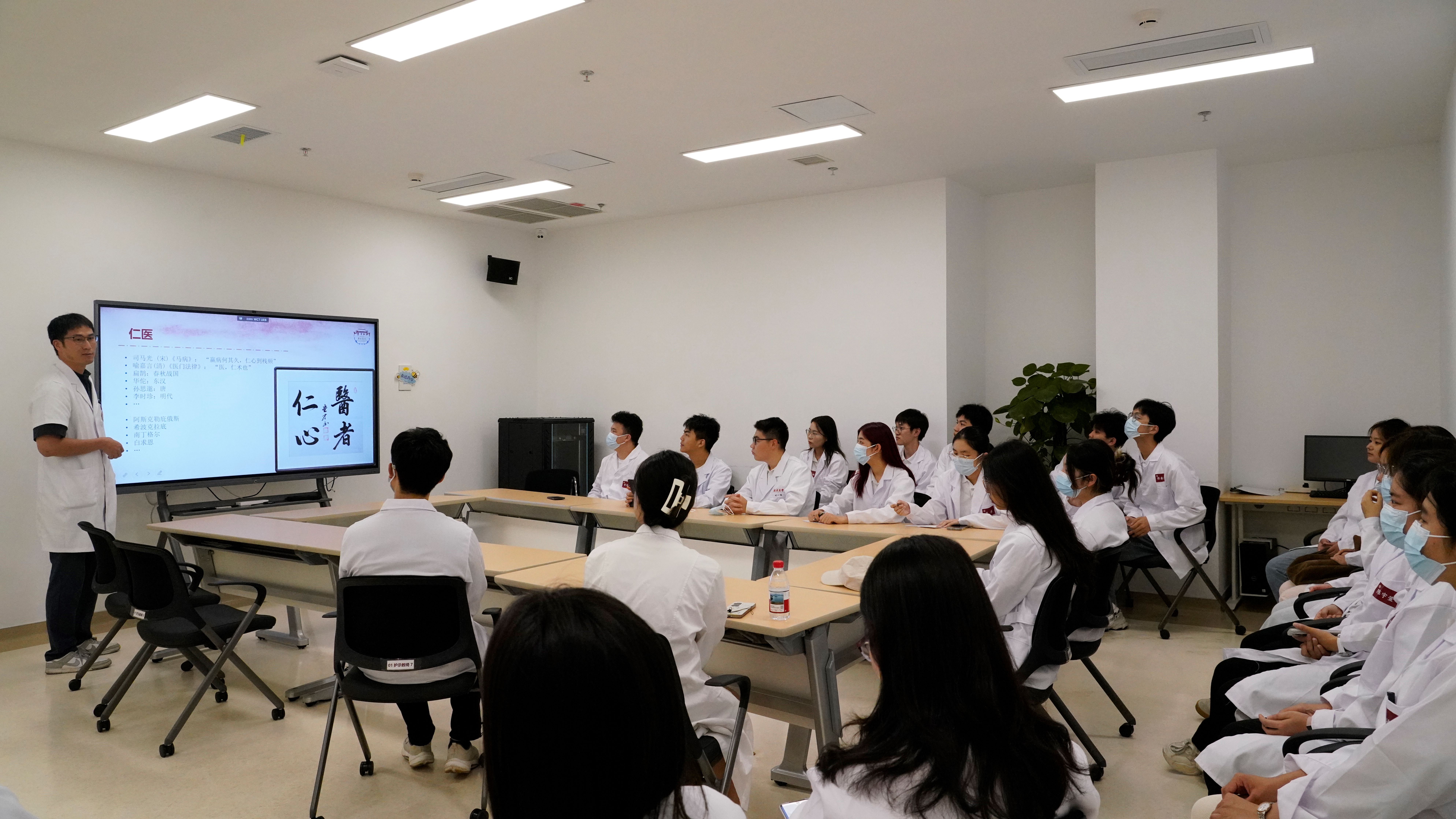 e503d2b82ac9437d81b51dbf37157a12.jpg e503d2b82ac9437d81b51dbf37157a12.jpg