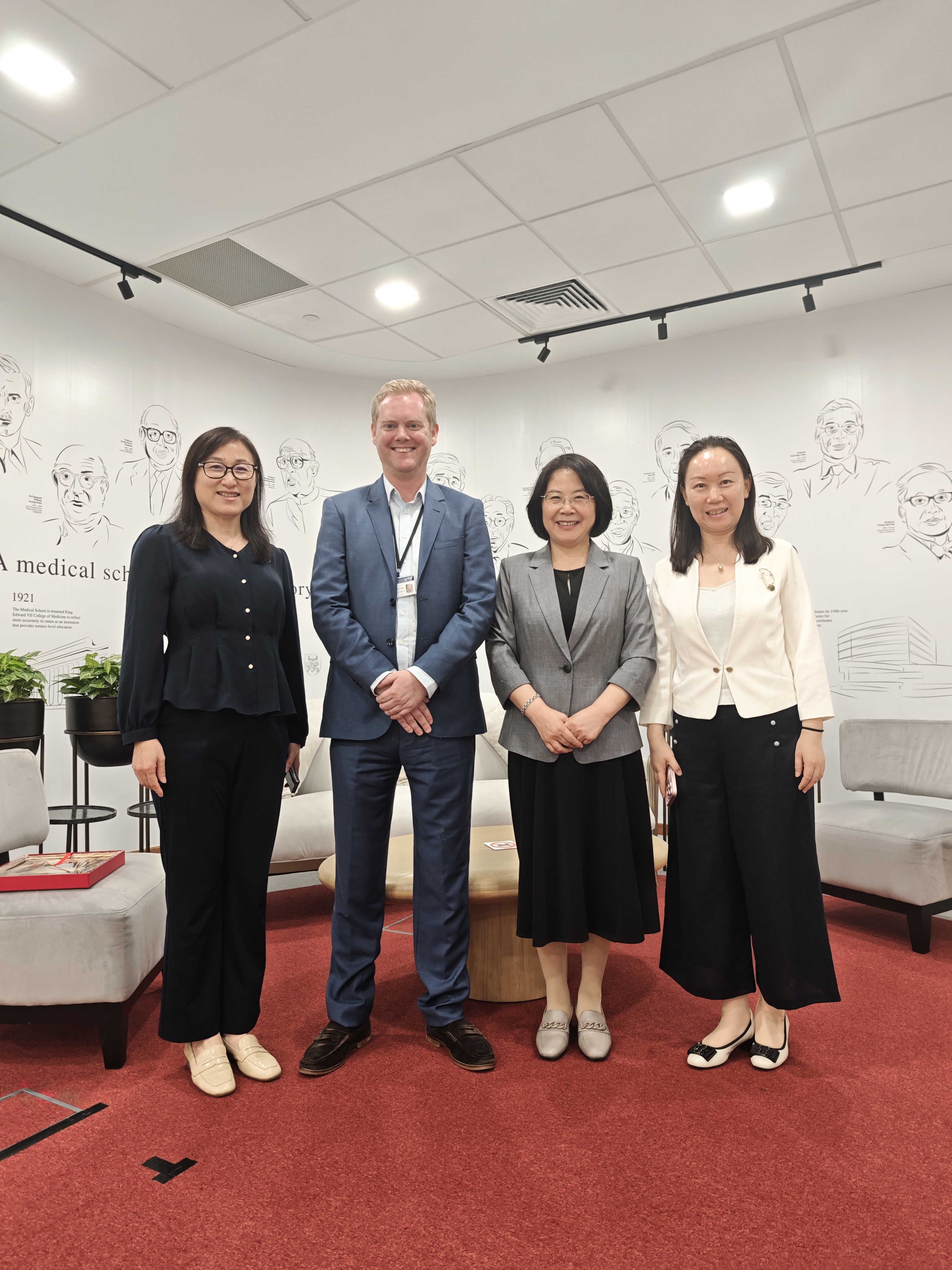 0fe8b8032dc04f1c9979913f3d2dd328.jpg 0fe8b8032dc04f1c9979913f3d2dd328.jpg